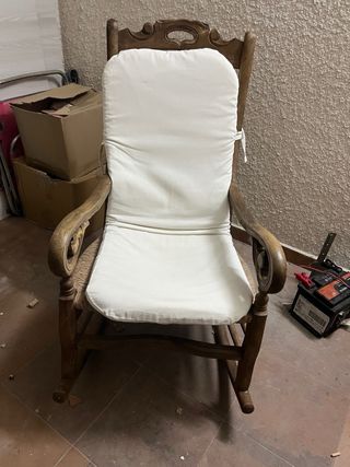 Sedia a dondolo in legno stile rondeño