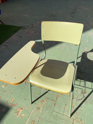 Silla de estudio con pala para brazo