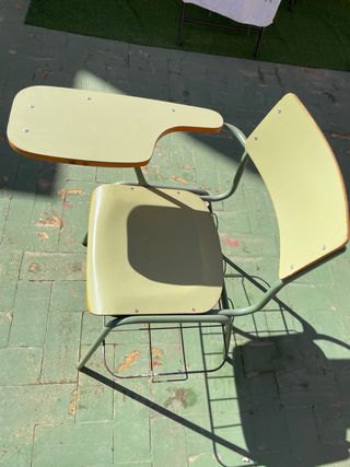 Silla de estudio con pala para brazo