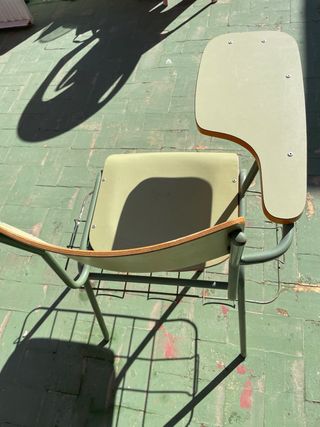 Silla de estudio con pala para brazo