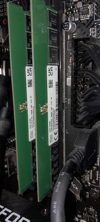 MSI MAG Codex X5 12TE-846IB Ordenador Sobremesa