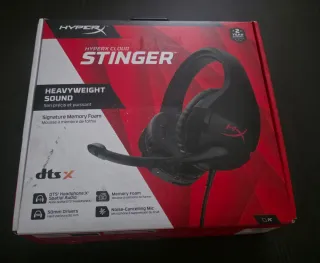 Auriculares negros con micrófono