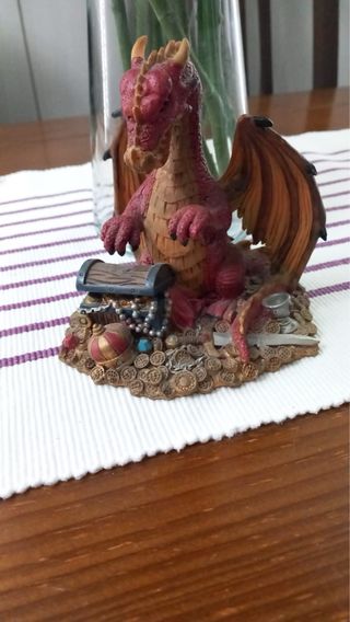 Estatuas de dragones