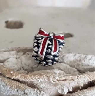 Charm Pandora Piña Navidad Roja y Plateada