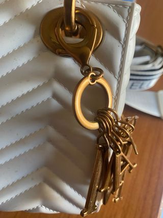 Borsa Marc Ellis bianca con dettagli oro