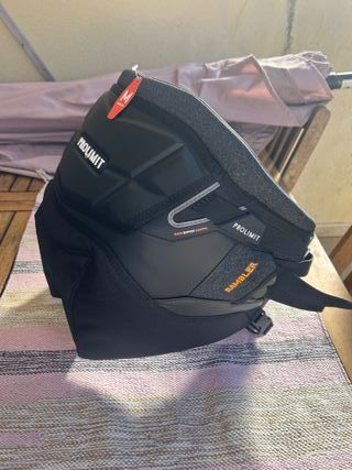 Arnes Windsurf M novo