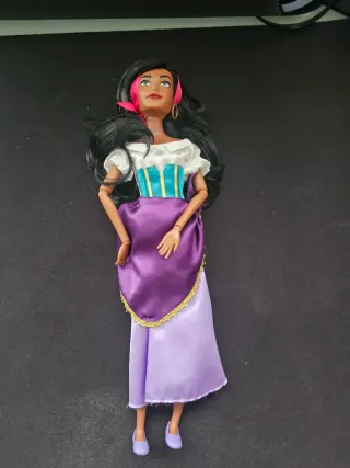 Confezione di bambole principesse e Barbie