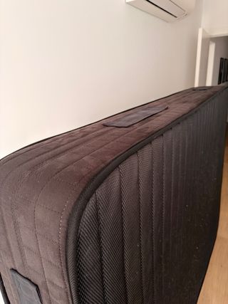 Colchón Viscoelástico Etna 150x200 Negro/Blanco.