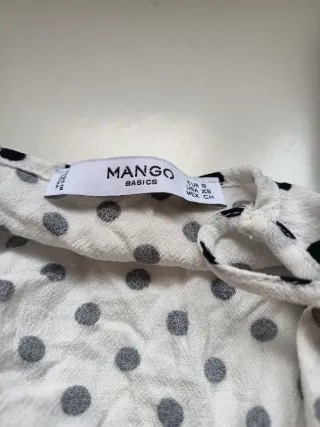 Blusa Mango lunares