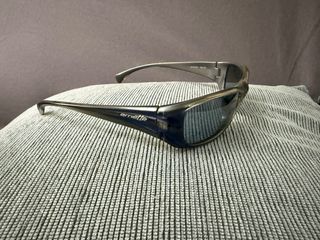 Gafas de sol Arnette azules y grises