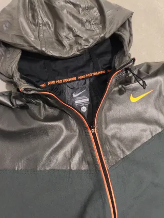 Chaqueta Cortavientos Nike Pro Training Talla M