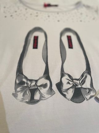 Camiseta Lolitas Estampado Zapatos Talla S