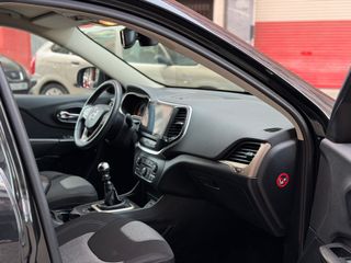 Jeep Cherokee 2.0 CRD Longitude año 2014