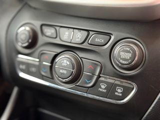 Jeep Cherokee 2.0 CRD Longitude año 2014