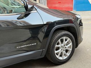 Jeep Cherokee 2.0 CRD Longitude año 2014