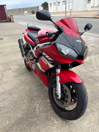 Yamaha R6 2002