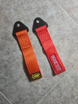 Correas de remolque OMP y Sparco