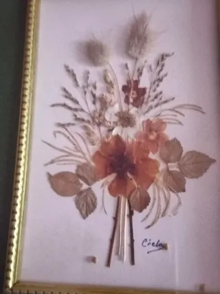 Cuadro Flores Secas Campo Marco Dorado