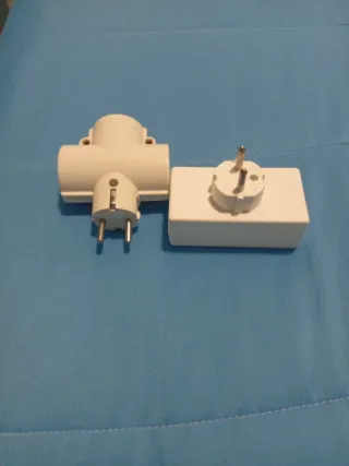 2 Enchufes Adaptadores