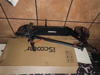 Patinete Eléctrico iScooter Negro