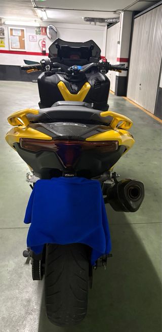 Yamaha Tmax 560 2022