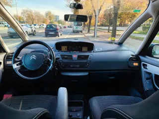 Citroen Grand C4 Picasso 2011