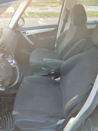 Citroen Grand C4 Picasso 2011