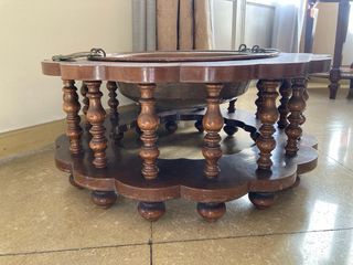 Brasero antiguo de madera y cobre