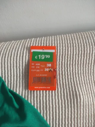 Traje verde elegante