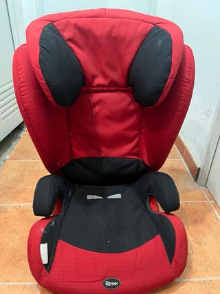 Silla coche bebé Romer roja y negra