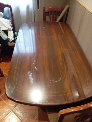 Mesa de comedor madera y cristal