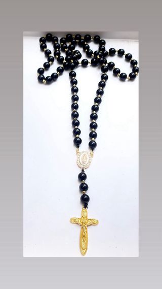 Rosario Artesanal Cuentas Negras 8mm
