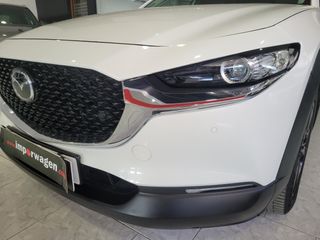 Mazda CX-30, AUT; CARPLAY, Navi, cámara, LED, 18",