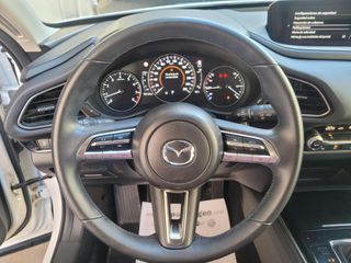Mazda CX-30, AUT; CARPLAY, Navi, cámara, LED, 18",