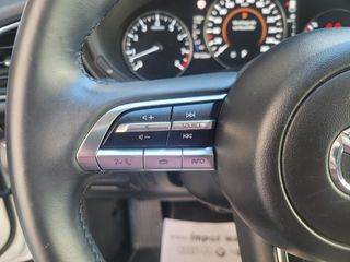 Mazda CX-30, AUT; CARPLAY, Navi, cámara, LED, 18",