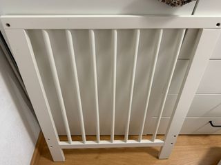 Cuna completa + Colchón impecable + Pack Zara Home