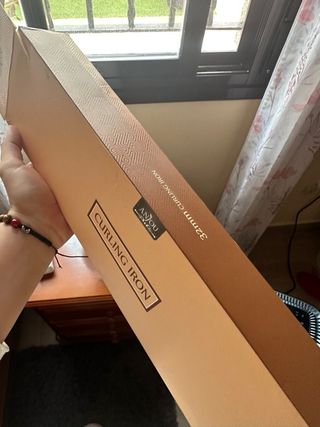 Tenacilla de pelo Anjou negra y dorada