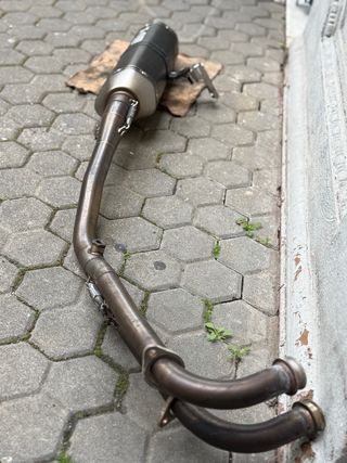 Escape Akrapovic Racing TMAX 560