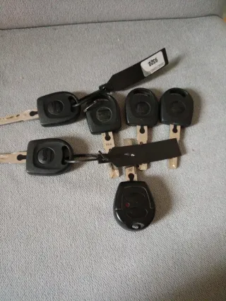 Llaves Seat (3 unidades)