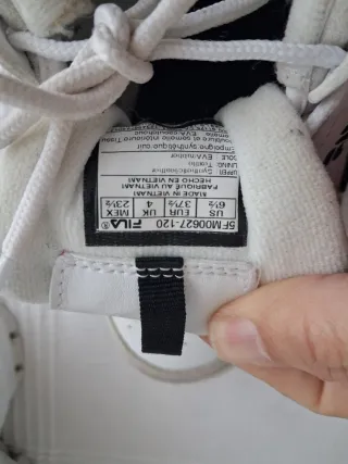 Zapatillas Fila Mujer Beige y Blancas