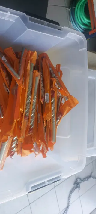 Brocas pared 14-15mm{50 de cada]