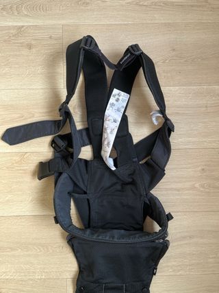 Mochila Portabebés BabyBjörn One Air Negra