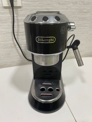 Cafetera DeLonghi Express Negra