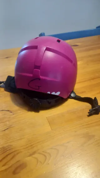 Casco infantil para patinaje y esquí