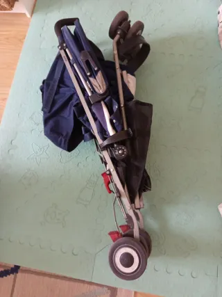 Silla de paseo Maclaren con saco térmico