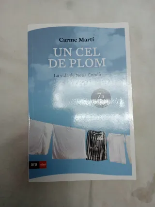 Un cel de plom (Catalan Edition)