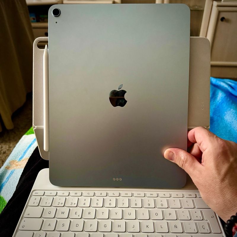 Pack iPad Air M3 13 256GB 2025+ Teclado+PencilPro afbeelding 2
