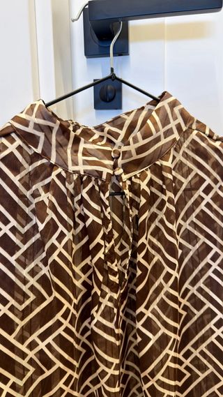 Blusa H&M Estampada Marrón y Blanca