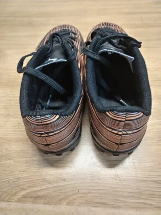 Zapatillas Puma Multitacos Naranja y Negro