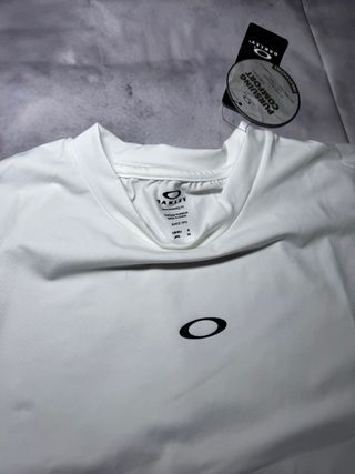 Camiseta Oakley manga larga blanca